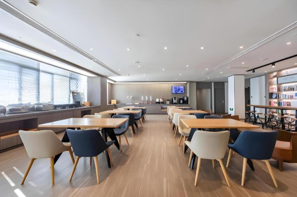 Hanting Hotel Shanghai Caohejing Yishan Road Exteriör bild