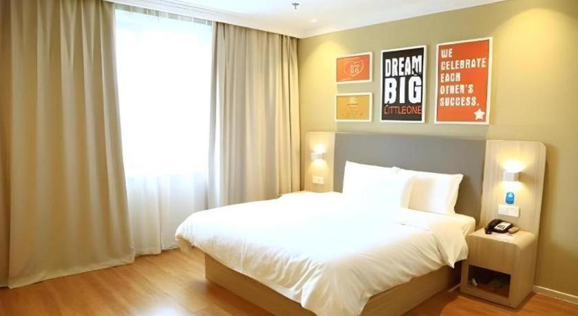 Hanting Hotel Shanghai Caohejing Yishan Road Exteriör bild