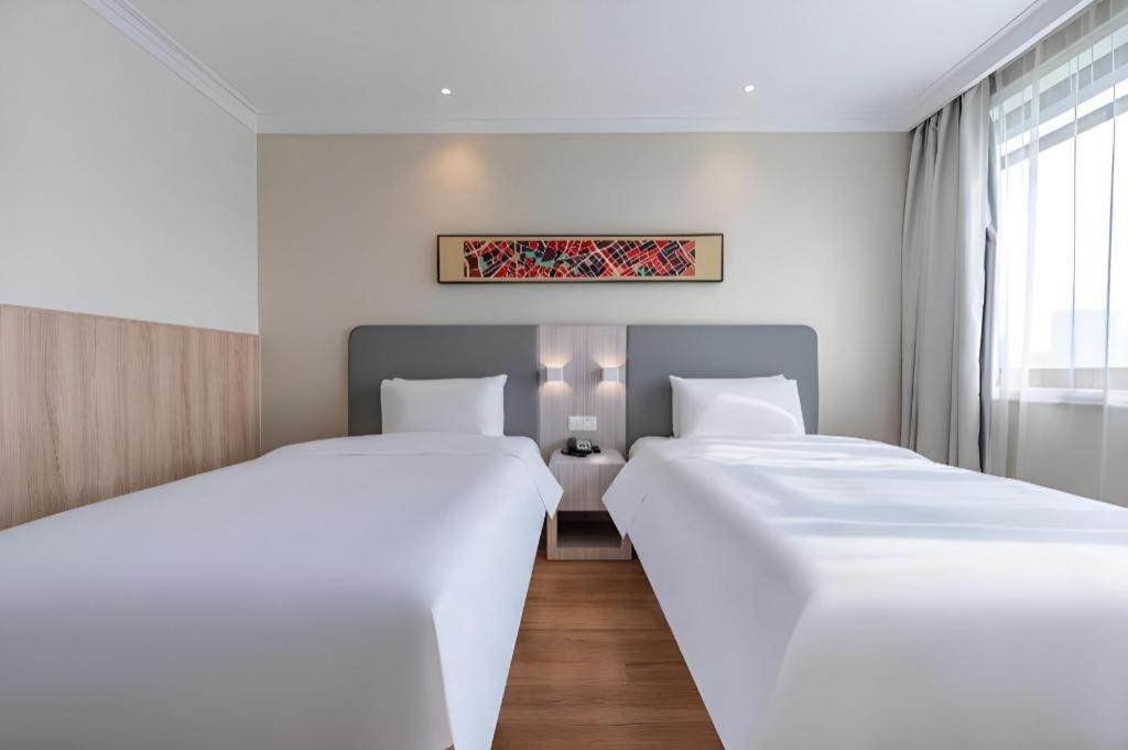 Hanting Hotel Shanghai Caohejing Yishan Road Exteriör bild