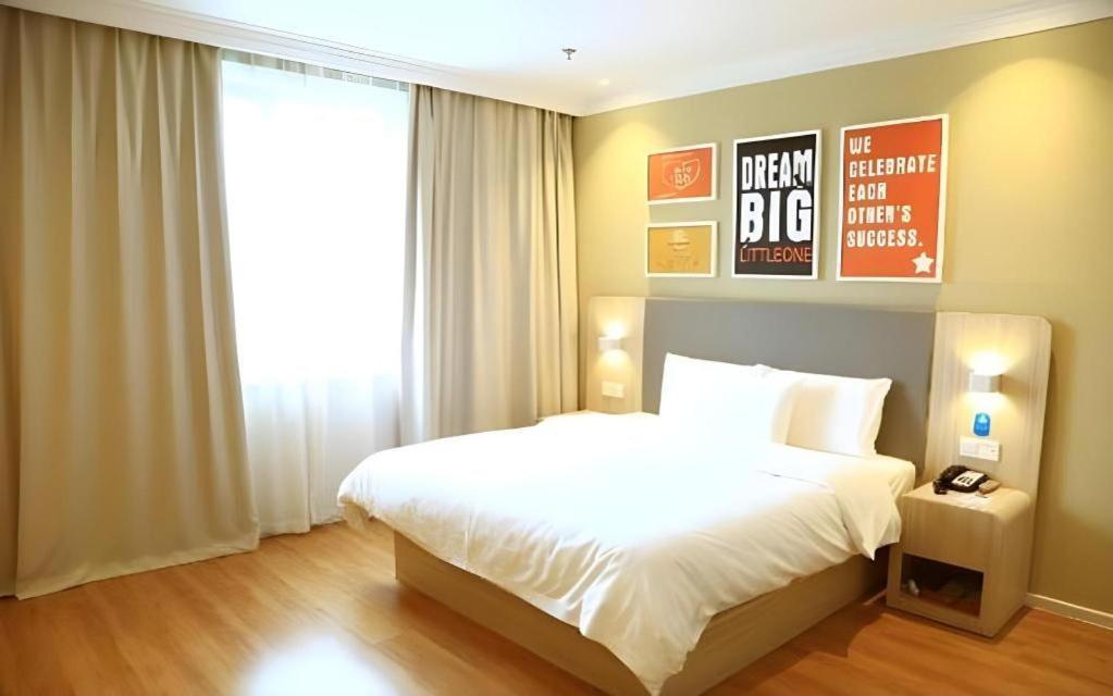 Hanting Hotel Shanghai Caohejing Yishan Road Exteriör bild