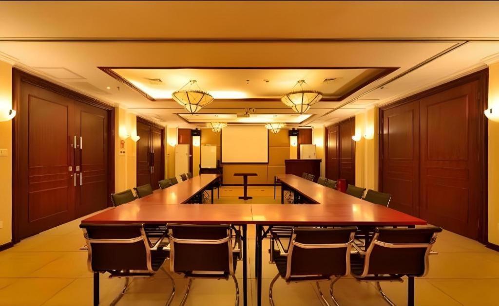 Hanting Hotel Shanghai Caohejing Yishan Road Exteriör bild