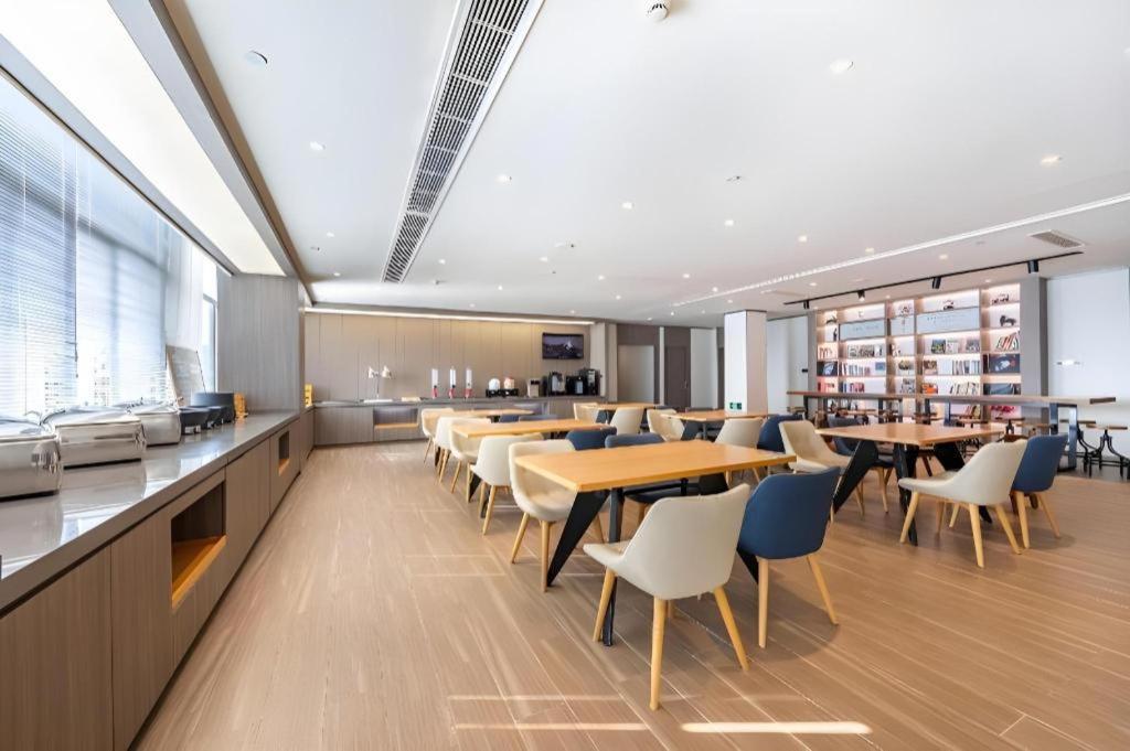 Hanting Hotel Shanghai Caohejing Yishan Road Exteriör bild