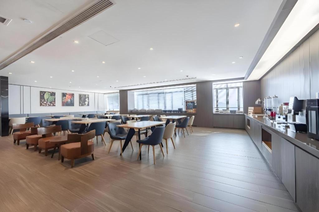 Hanting Hotel Shanghai Caohejing Yishan Road Exteriör bild