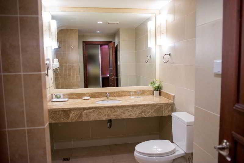 Hanting Hotel Shanghai Caohejing Yishan Road Exteriör bild
